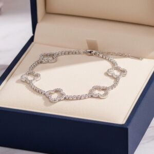 Elegant Four Leaf Clover Bracelet